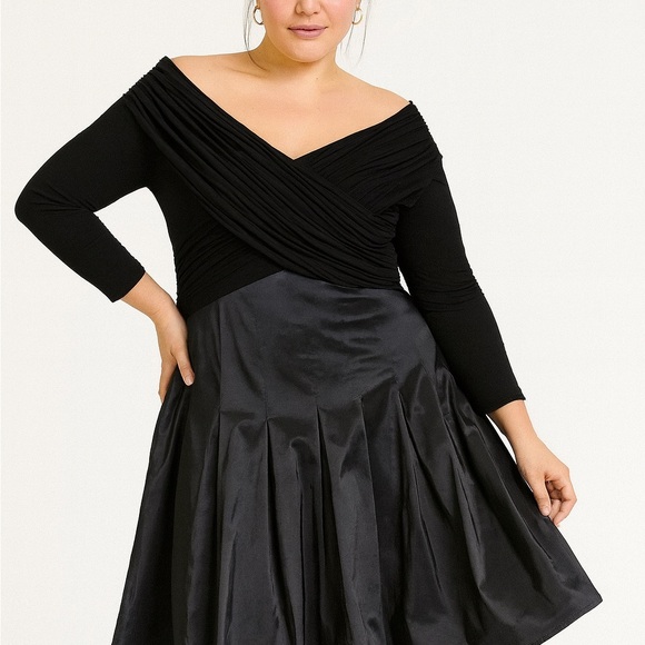 green emerald velvet dress Tadashi Shoji CDY24229L